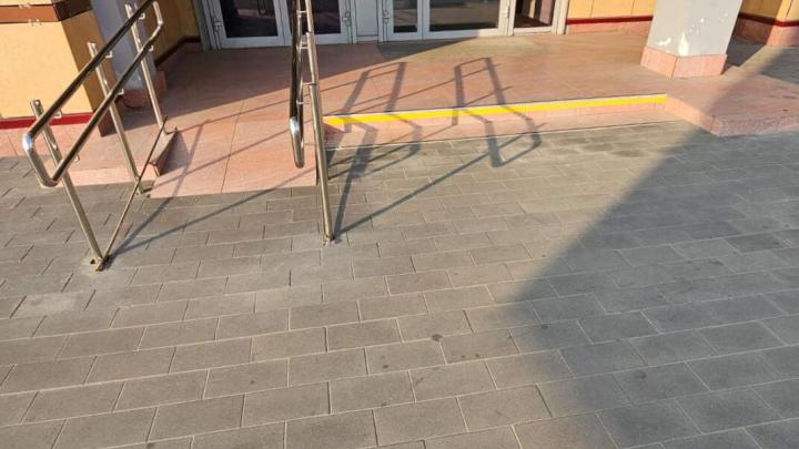 Офис АО "ГПБ" банка, расположенного по адресу: г. Москва, ул. Митинская д. 36. к. 1.