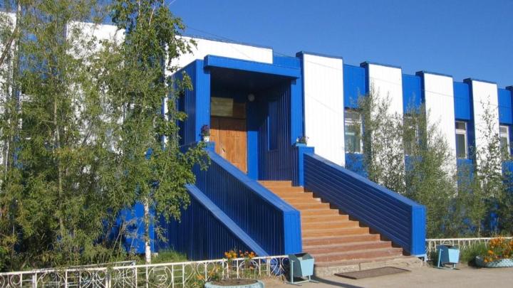 Фото входной группы колледжа до проектирования раздела ОДИ