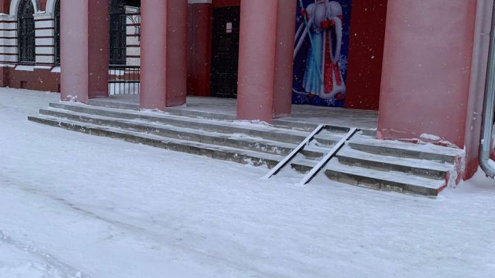 Здание муниципального автономного учреждения г. Ярославль «Дом культуры „Красный перекоп“»