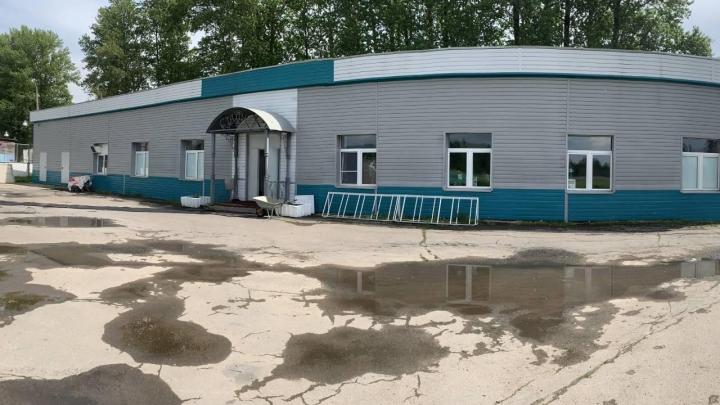 Территория вокруг комплекса